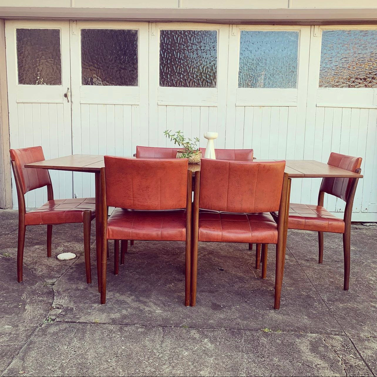 Mid Century Modern Fler 64 Dining Setting, 6 Soft Back Vinyl Chairs & Original Matching Table designed by Fred Lowen & Ernest Rodeck