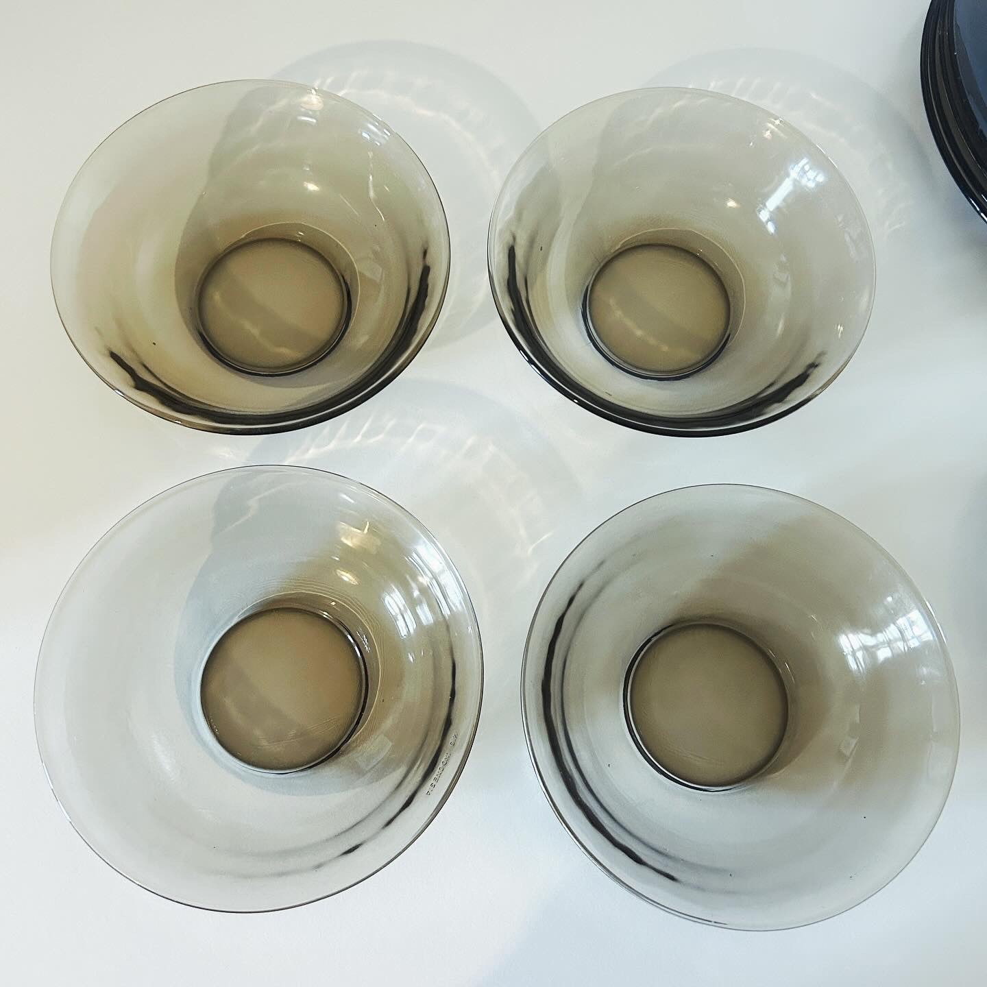 16 piece Retro Smoked Glass Dinner Set Crockery