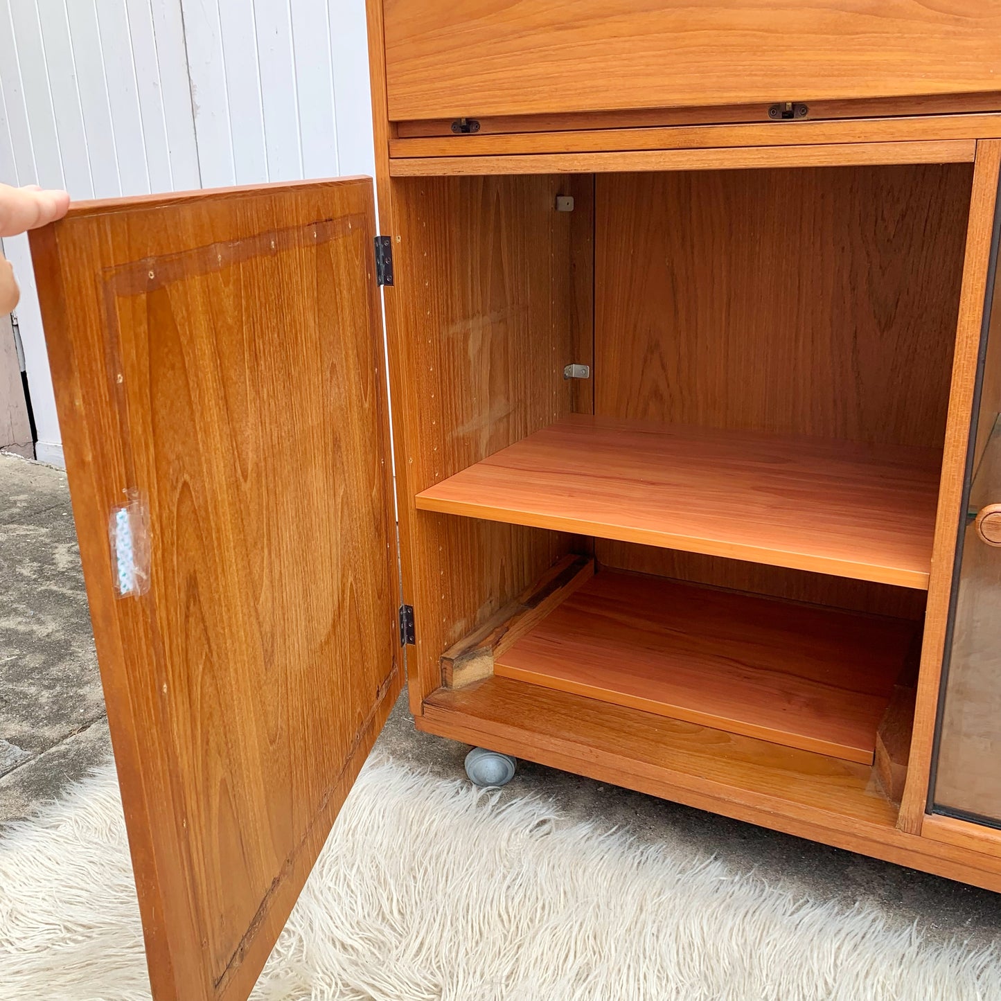 Chiswell Convertible Mid Century Modern Cocktail or Dry Bar