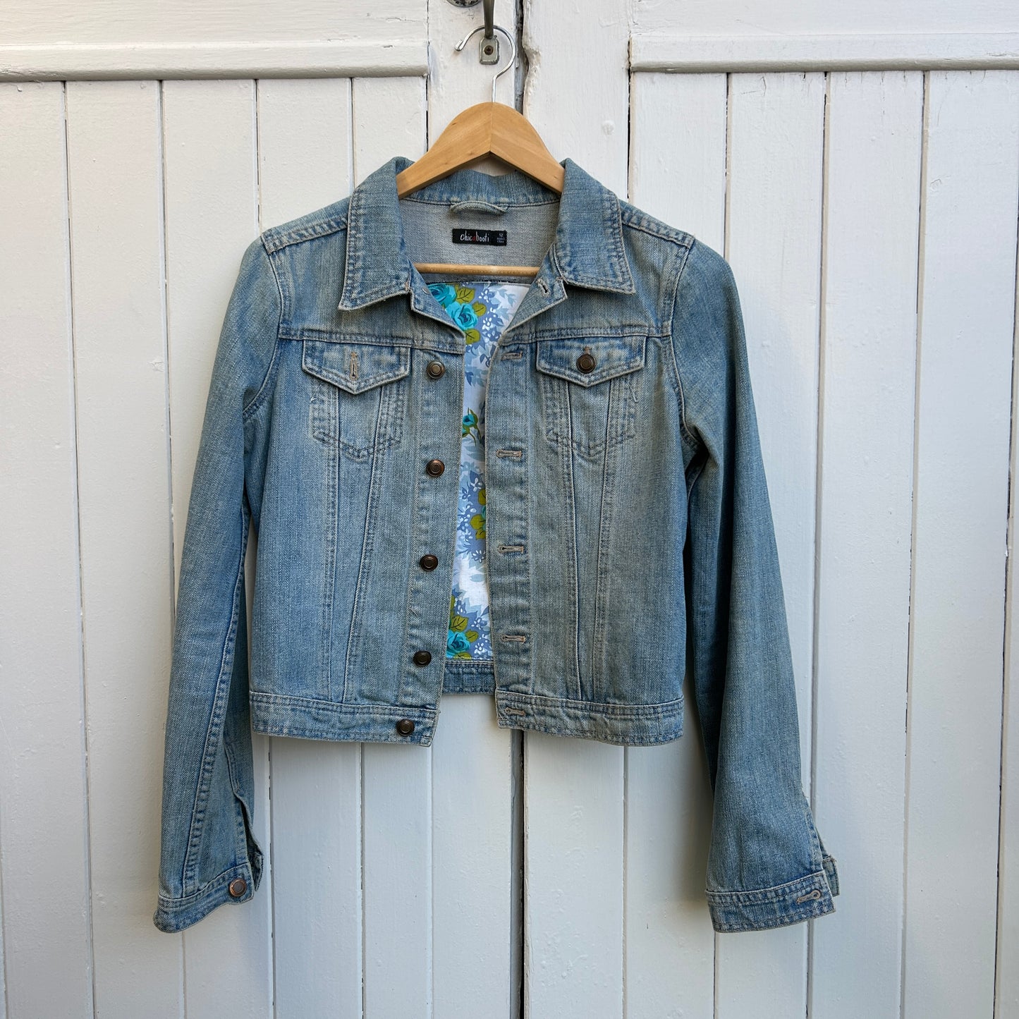 Aged Denim Jacket Feat. Rural Manor House, Lush Flower-Filled Garden Grounds - Reclaimed Vintage Embroidery Denim Jacket, Wearable Art