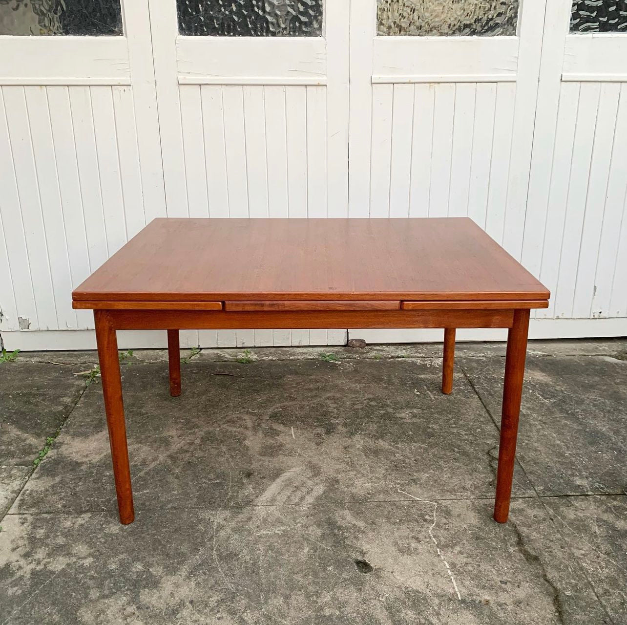 Mid Century Modern Parker Dining Setting, 6 White Vinyl Chairs & Original Matching Table