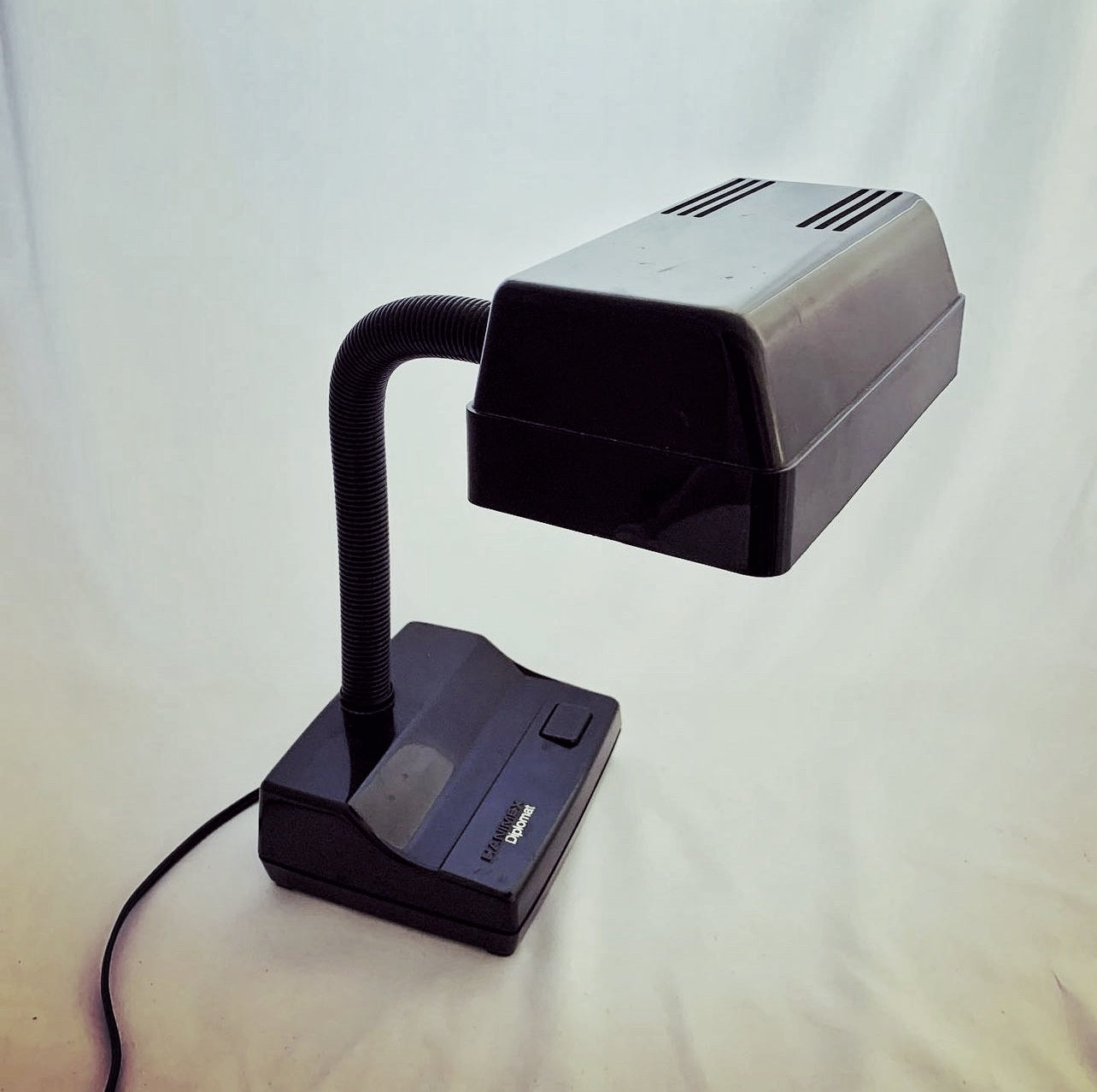 Black Adjustable Hanimex "Diplomat" Retro 80s era Gooseneck Desk Lamp