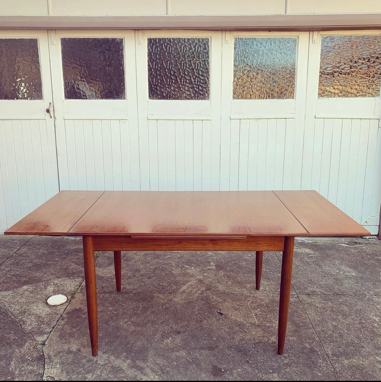 Mid Century Modern Fler 64 Dining Setting, 6 Soft Back Vinyl Chairs & Original Matching Table designed by Fred Lowen & Ernest Rodeck